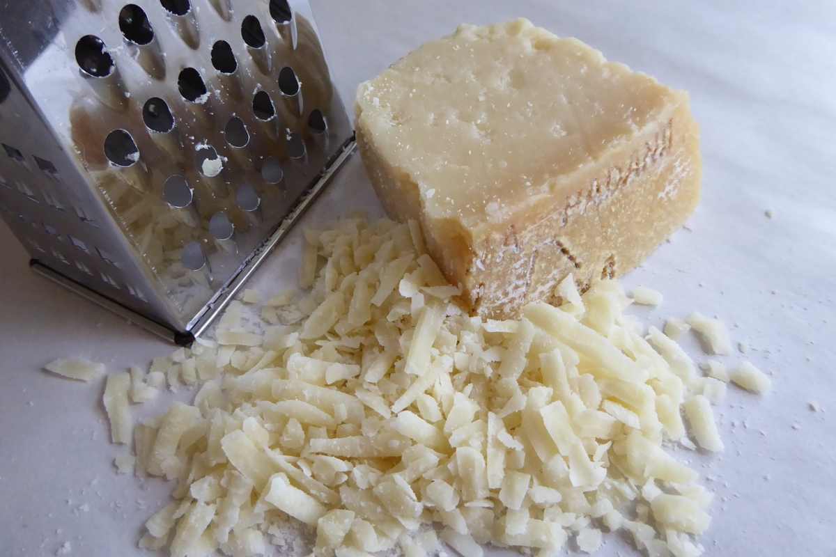 Formaggio parmigiano grattugiato